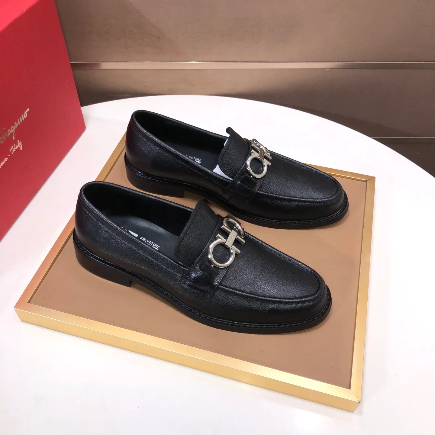 Men's shoes 💰460💰[Ferragamo/Ferragamo] The latest model in the counter. Original imported high-quality cowhide with open sides + imported sheep lining + original luxury metal buckle + original combination outsole. Comparison without pressure 38–44🎉